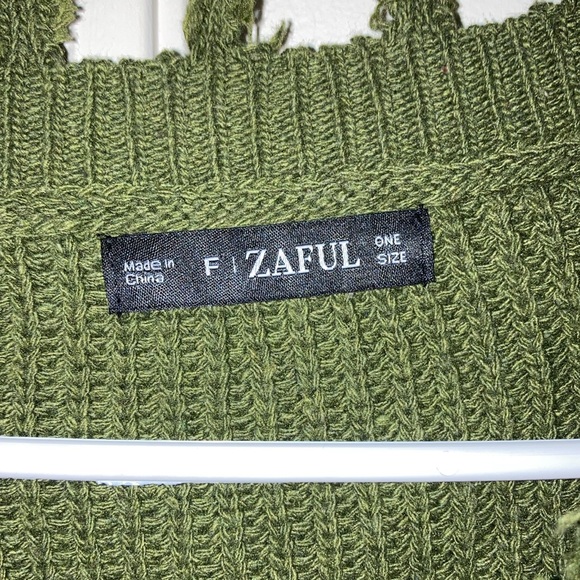 Zaful Cropped Sweater - Picture 2 of 2